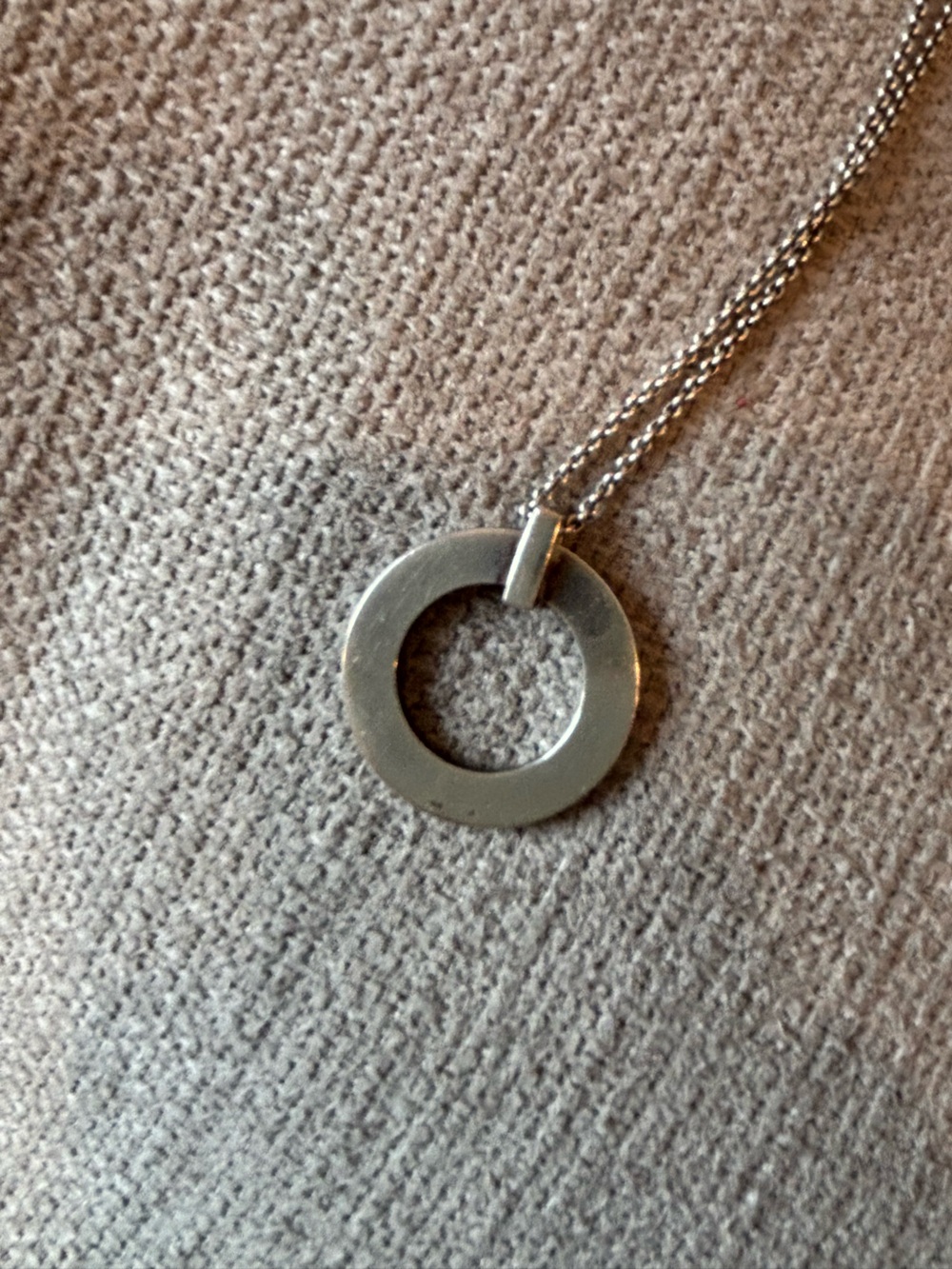 Vintage Tiffany & Co. Sterling Silver Round Open Circle Pendant Necklace - Picture 4 of 5